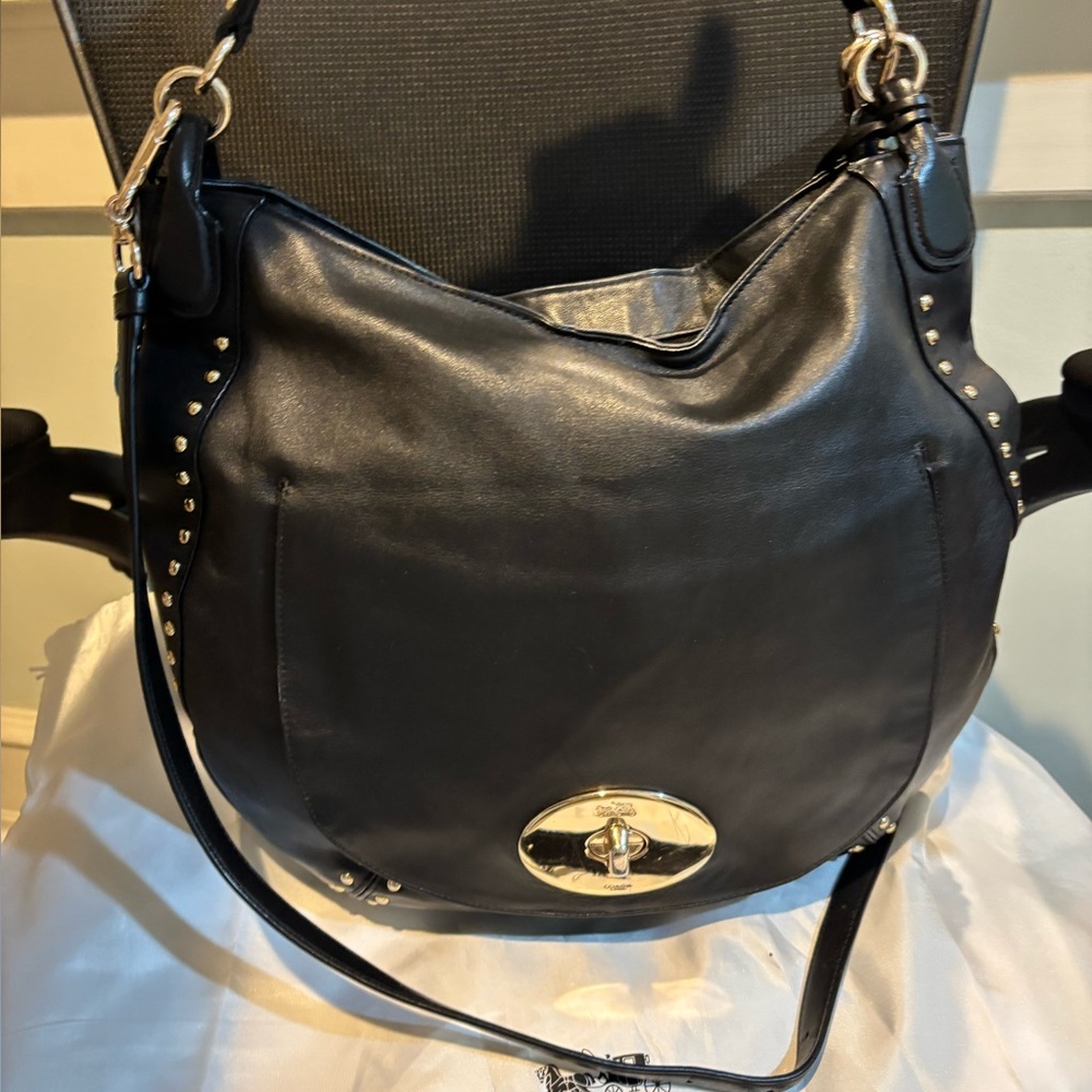 Coach F34998 Circle Studded Hobo